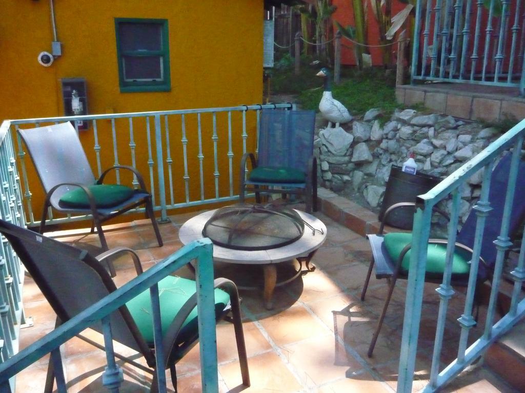 Gasthof Woodland Hills Calabasas Guesthouses