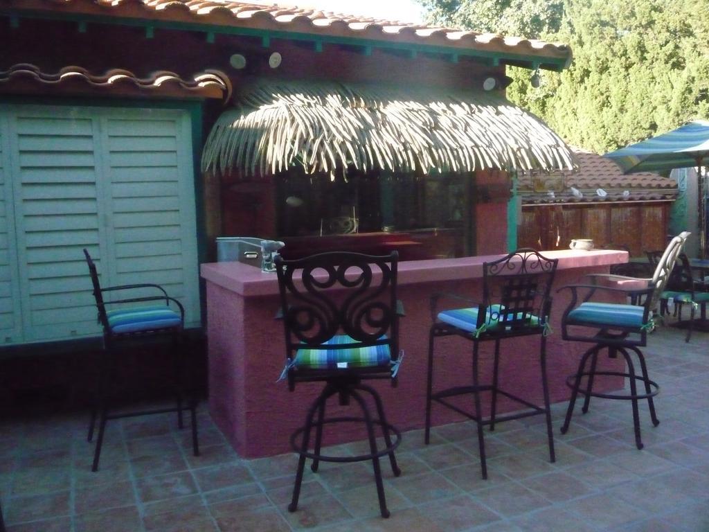 Gasthof Woodland Hills Calabasas Guesthouses